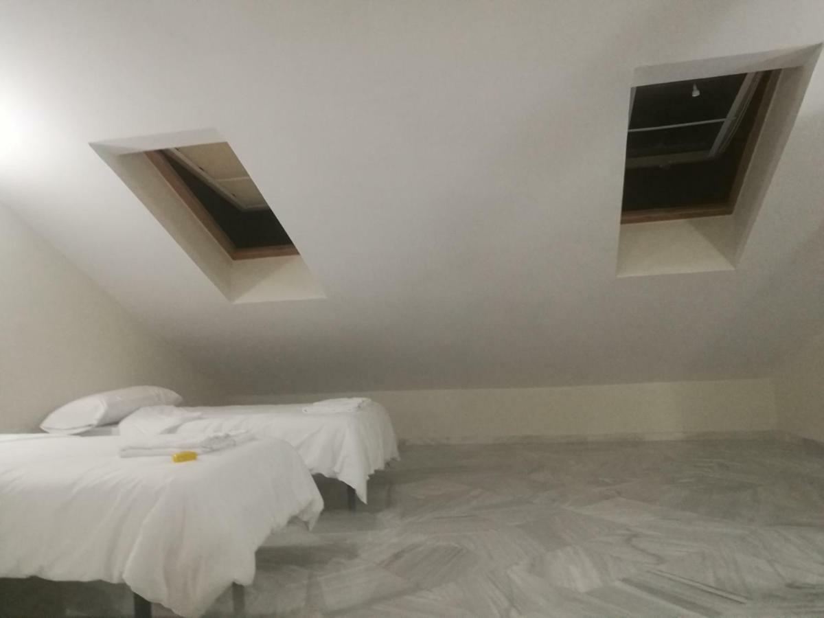 Apartamentos Edificio Vicente Malaga Bagian luar foto