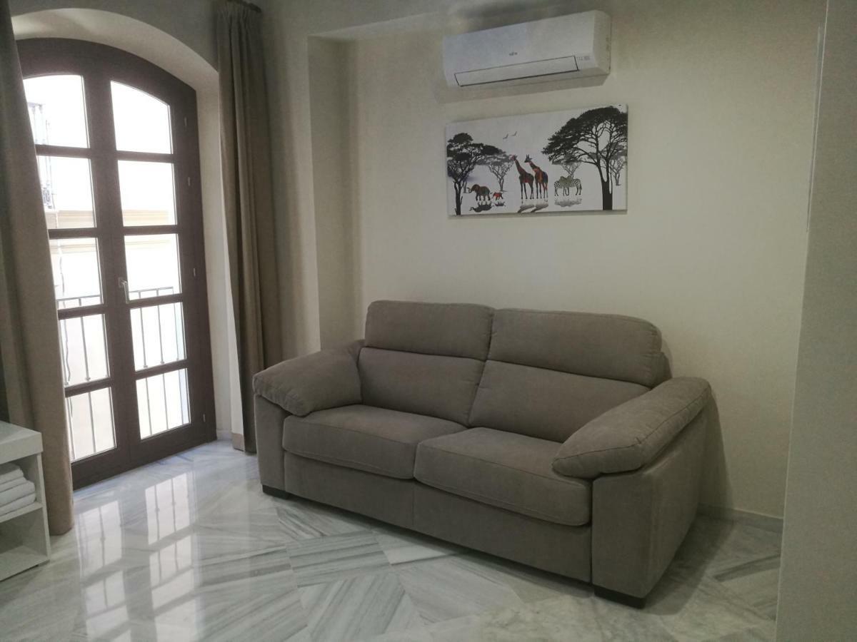 Apartamentos Edificio Vicente Malaga Bagian luar foto