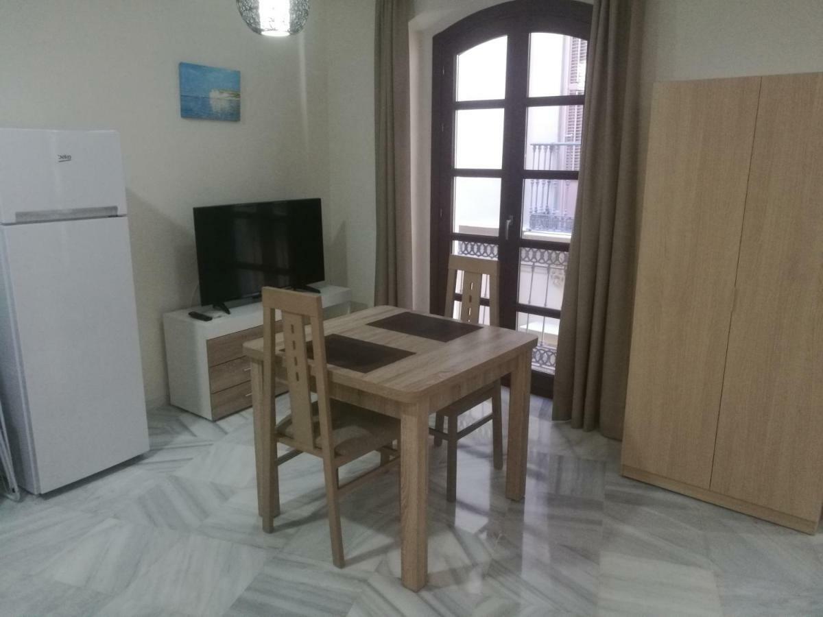 Apartamentos Edificio Vicente Malaga Bagian luar foto