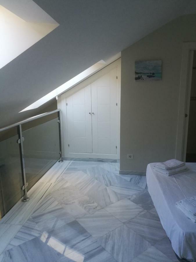 Apartamentos Edificio Vicente Malaga Bagian luar foto