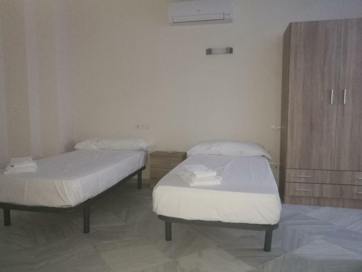 Apartamentos Edificio Vicente Malaga Bagian luar foto